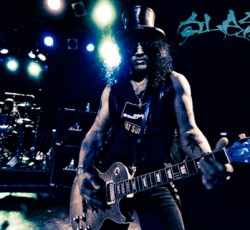 Ο Slash παίζει ζωντανά για πρώτη φορά ένα ακόμη νέο κομμάτι (video) 