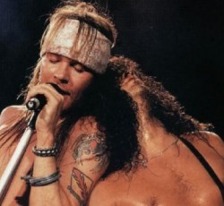 Aυτά θαυμάζει ο Slash στον Axl Rose 