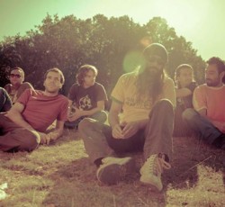 Oι Sleepin Pillow παρουσιάζουν το νέο τους EP στο φεστιβάλ της μονής Λαζαριστών 