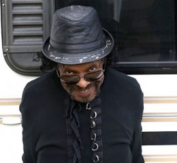 Aποζημίωση πέντε εκατομμυρίων στον Sly Stone από πνευματικά δικαιώματα 