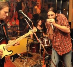 Η νέα προσωπική δουλειά του Παύλου Καραπιπέρη των Small Blues Trap 