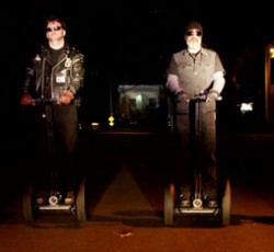 Video clip του "By Crooked Steps" των Soundgarden 