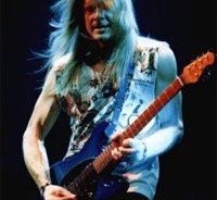O Steve Morse σπάει ένα ρεκόρ Guiness 