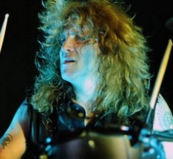 Steven Adler: «Ο Axl Rose είναι παρεξηγημένος» 