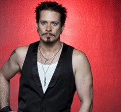 Ο drummer των Warrant κυκλοφορεί Χριστουγεννιάτικο album 