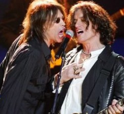 Οι εθισμοί των Tyler και Perry δεν επέτρεψαν στους Aerosmith να ολοκληρώσουν νέο album 