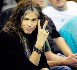 Steven Tyler: «Έχω ξοδέψει 6 εκατομμύρια δολάρια σε ναρκωτικά»