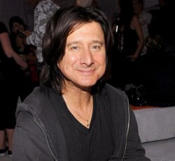 Ο Steve Perry των Journey διαγνώστηκε με καρκίνο του δέρματος 