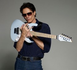 Συνεργασία και του Steve Vai με την MATIvision 
