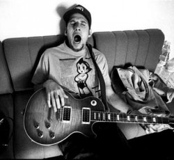 Πρώτο δείγμα από τη solo δισκογραφική δουλειά του Stone Gossard των Pearl Jam 