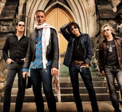 O Chester Bennington είναι ο νέος τραγουδιστής των Stone Temple Pilots