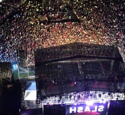 Είναι αυτό το πιο δυνατό sing-along που έχετε ακούσει; 