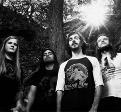 Video clip για το "Cloak Of Feathers" των The Sword