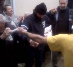 Απίστευτο video με συρτό στα τρία υπό τους ήχους του Rory Gallagher 