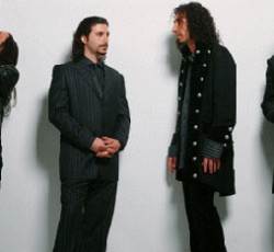 Μέλη των System Of A Down παίζουν και πάλι μαζί ζωντανά