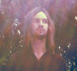 «Ποτέ δεν θέλησα να φτιάξω ένα τραγούδι που δεν χορεύεται!» 