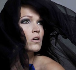 Live κυκλοφορία ετοιμάζουν οι Harus της Tarja Turunen 