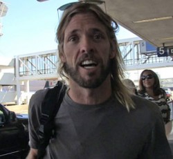 Ο Taylor Hawkins των Foo Fighters απαντάει στην προκλητική δήλωση του Gene Simmons