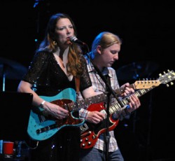 Δείτε τους Tedeschi Trucks Band στην εκπομπή του Conan O'Brien 
