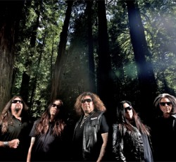 Θεατές στην Ινδονησία διώχνουν τους Testament από την σκηνή 