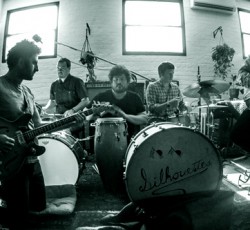 Aκούστε το "Outta My Mind" των Arcs του Dan Auerbach 