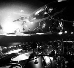 Δωρεάν download τραγουδιού από τους Them Crooked Vultures 