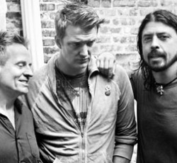 Οι Them Crooked Vultures ηχογραφούν και δεύτερο album 
