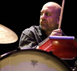 Έμφραγμα υπέστη ο Tim Alexander (Primus, Puscifer)