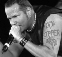 Tim "Ripper" Owens: «Το "Jugulator" είναι καλύτερο album από το "Nostradamus"» 