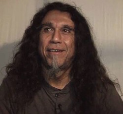 Ο Tom Araya αποκαλύπτει πώς ο Dave Lombardo έφυγε από τους Slayer 