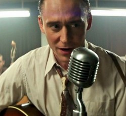 Ο Tom Hiddleston δίνει μία ολόκληρη συναυλία ως Hank Williams! 