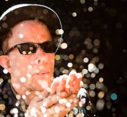 Δείτε το video του "Satisfied" από το νέο album του Tom Waits