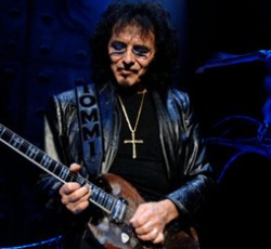 Ο Tony Iommi αναδείχθηκε ο κορυφαίος  heavy metal κιθαρίστας όλων των εποχών, σύμφωνα με την Gibson 