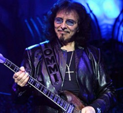 Χριστουγεννιάτικο μήνυμα από τον Tony Iommi 