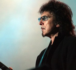 O Tony Iommi θυμάται τον Alvin Lee των Ten Years After 