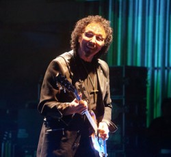 Ο Tony Iommi ενημερώνει για την κατάσταση της υγείας του
