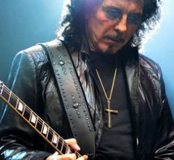 Tony Iommi: «Θα ξαναδείτε τους Black Sabbath όταν φτάσει η κατάλληλη ώρα και είμαστε ακόμα ζωντανοί»
