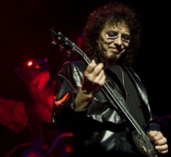 Μουσική για ενδεχόμενο album των Black Sabbath έχει γράψει ο Iommi