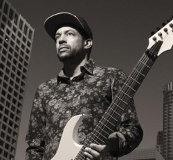 Ο Tony MacAlpine ζωντανά στην Αθήνα το Μάρτιο