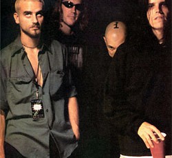 Τρελές πωλήσεις για το ''10.000 Days'' των Tool! Από κοντά και οι Pearl Jam. 