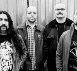 Οι Torche μπαίνουν στο studio