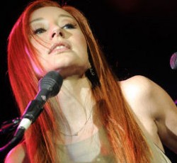 «Κλασική» γεύση θα έχει η νέα δουλειά της Tori Amos 