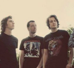 Δείτε το video του "Gravity, Metaphorically" των Touche Amore 