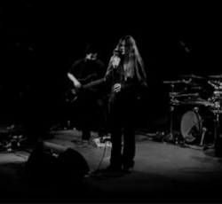 Τον Μάρτιο κυκλοφορεί το τρίτο album των Universe217. Δείτε σε αποκλειστικότητα το νέο τους video για το κομμάτι  