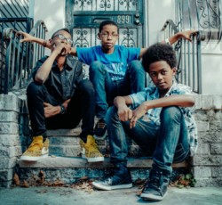 Metal συγκρότημα 13-χρονων υπογράφει δισκογραφικό συμβόλαιο 1,7 εκατομμυρίων δολαρίων (video) 