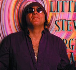 Ταινία με θέμα το rock & roll από το δημιουργό της σειράς "Sopranos", με τη βοήθεια του Steve Van Zandt 