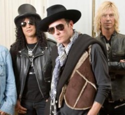 Ο Scott Weiland επιστρέφει στους Velvet Revolver 