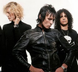 Scott Weiland: «Κατηγορώ τις συζύγους σας για την πτώση των Velvet Revolver» 