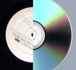 Συνεχίζεται η πτώση για το CD και η άνοδος για το βινύλιο 