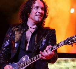 Αποκάλυψε ότι πάσχει από καρκίνο ο κιθαρίστας των Def Leppard, Vivian Campbell 